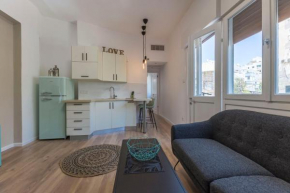 1B Patio beach house premium location w/2 balcony
